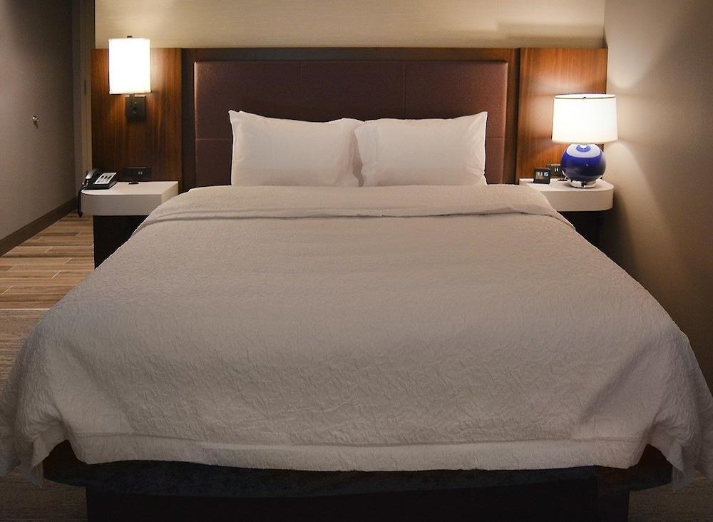 Hampton Inn & Suites Philadelphia/Media Exterior foto