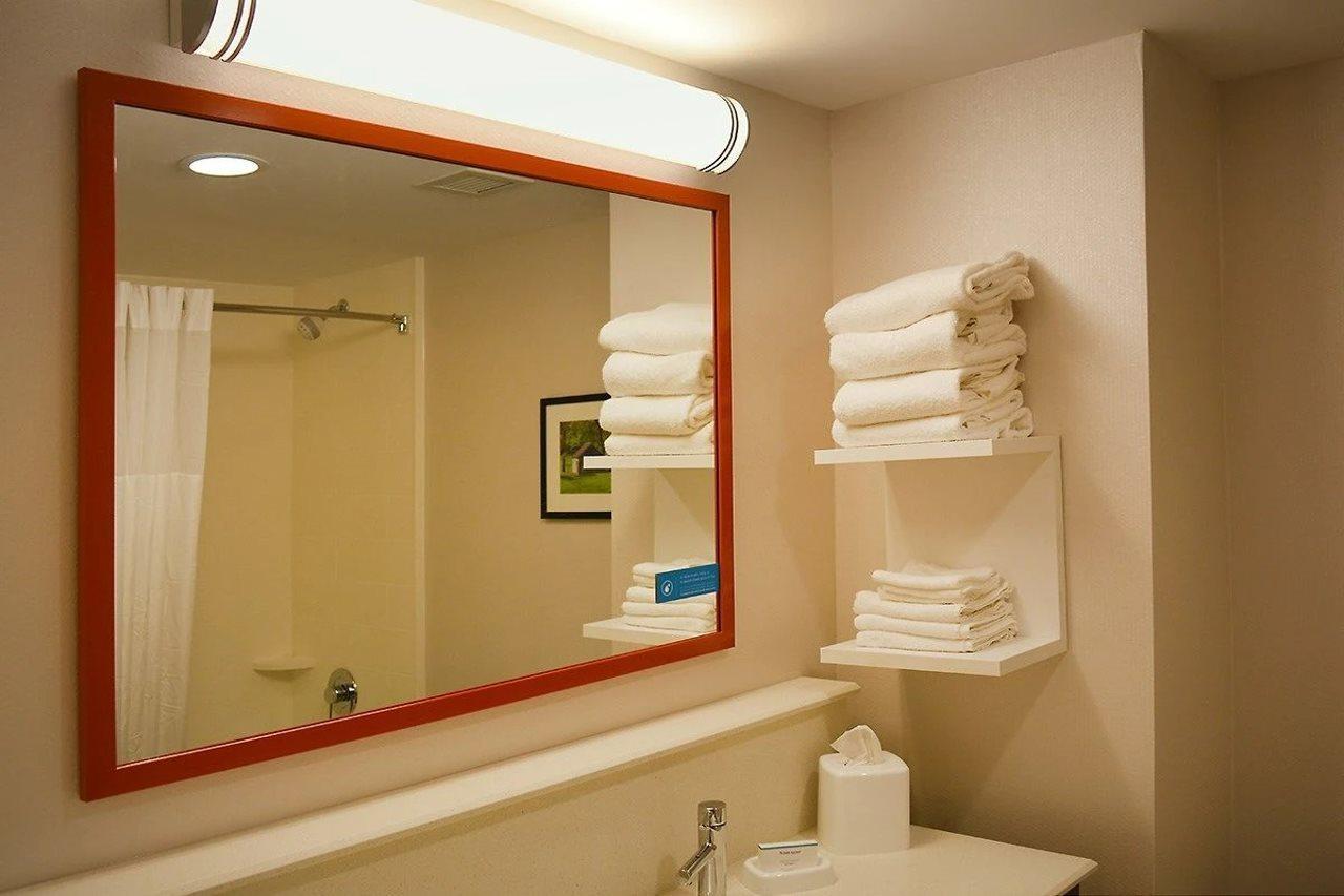 Hampton Inn & Suites Philadelphia/Media Exterior foto